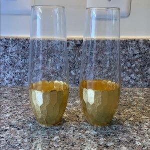 Set of 2 champagne glasses with gold accent